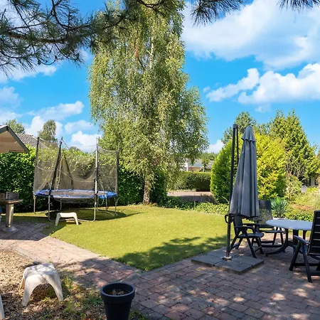 Getaway With Garden & Pool, Cleaning Included