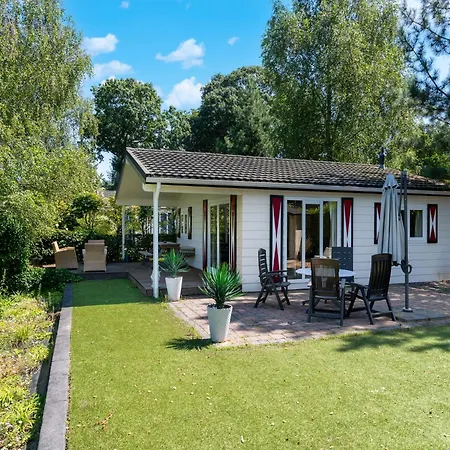 Getaway With Garden & Pool, Cleaning Included Ferienhaus *