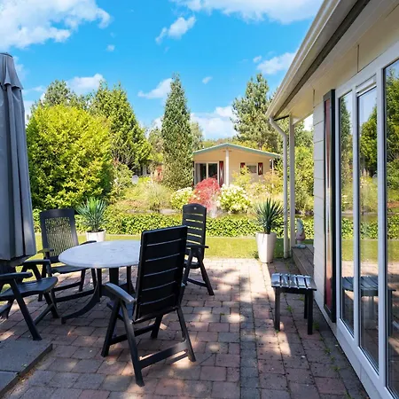 Getaway With Garden & Pool, Cleaning Included * Voorthuizen